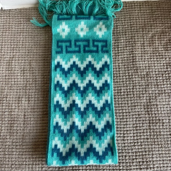 Scarf - Alpaca Ecuador - Picture 3 of 9